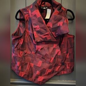 Lisa Bayne Black And Burgundy Vest